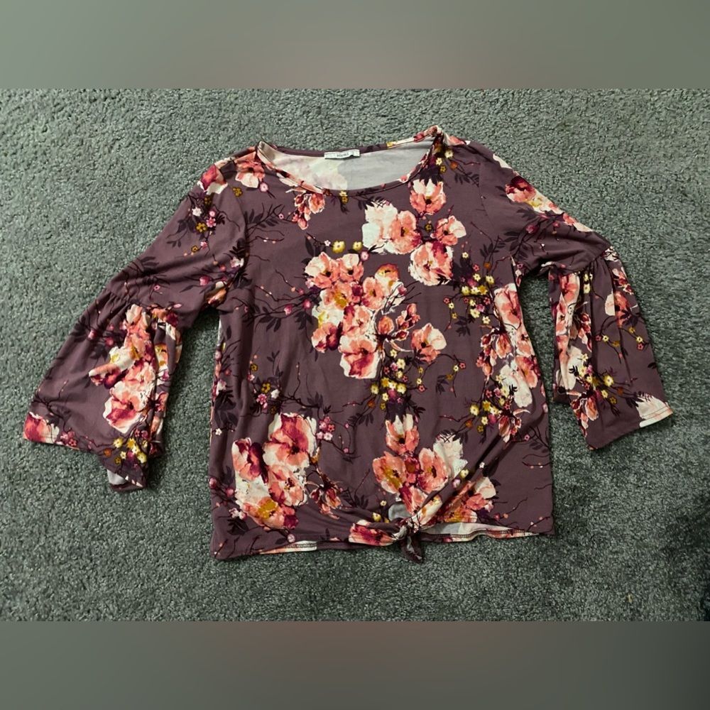 Girls Bat Sleeve Long Sleeve Shirt Fits Like 12 Girls